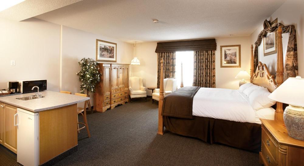 Petawawa River Inn & Suites Zimmer foto
